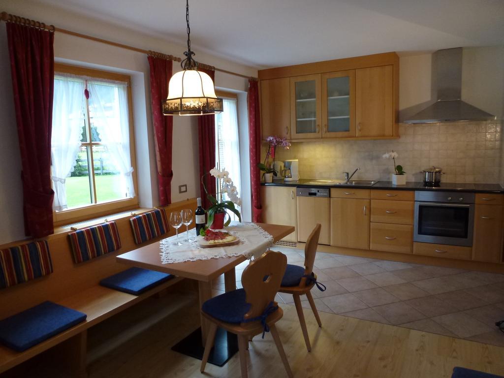 Cedepuent De Sot Apartment Селва ди Вал Гардена Стая снимка